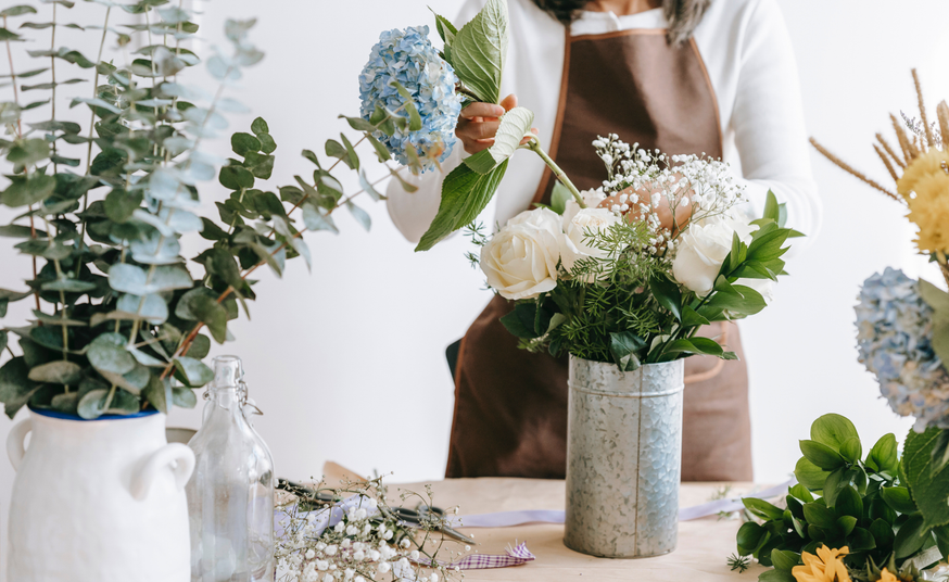 Flowers to UAE